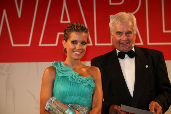 Sylvie Van Der Vaart pic #358735