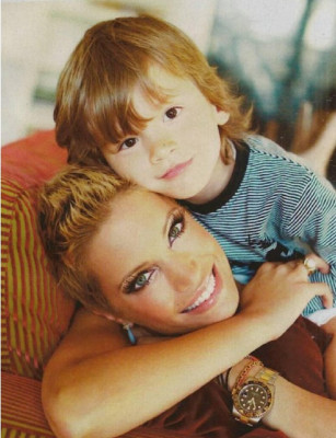 Sylvie Van Der Vaart pic #358255