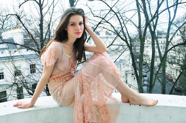 Tali Lennox pic #1234670