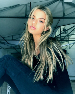 Talia Papantoniou pic #1098318