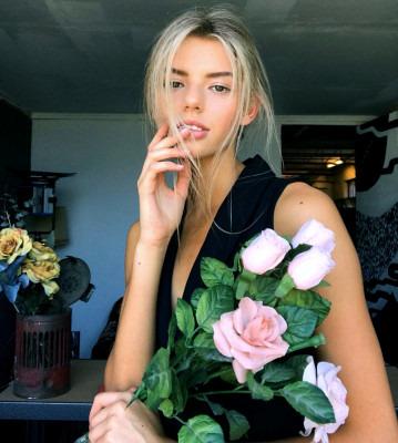 Talia Papantoniou pic #1098367