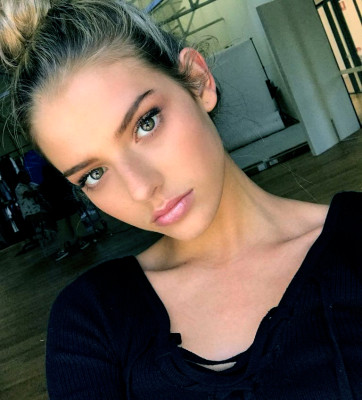 Talia Papantoniou pic #1098374