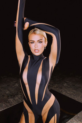 Tallia Storm