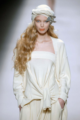 photo 3 in Tanya Dziahileva gallery [id212325] 2009-11-25 00:00:00