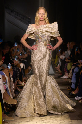 Tanya Dziahileva for Elie Saab F/W 2025 Couture