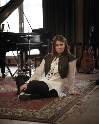 photo 10 in Tara gallery [id324423] 2010-12-13 00:00:00