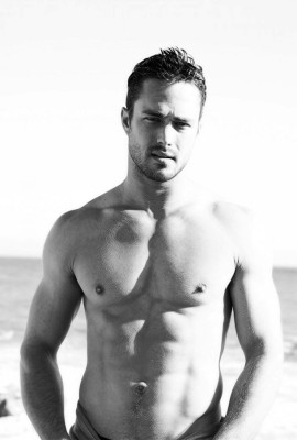 Taylor Kinney pic #600600