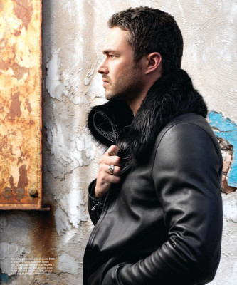 Taylor Kinney pic #596442
