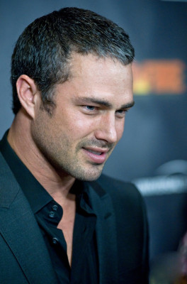 Taylor Kinney pic #600591