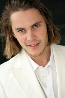 Taylor Kitsch pic #555472