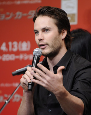 photo 15 in Taylor Kitsch gallery [id566693] 2012-10-03 00:00:00
