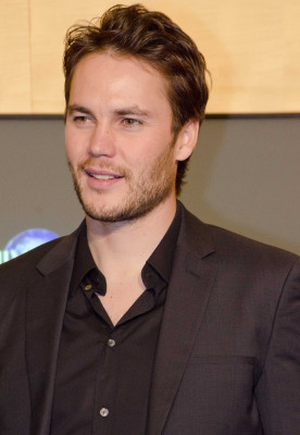 photo 17 in Taylor Kitsch gallery [id566910] 2012-10-03 00:00:00