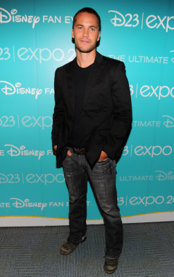Taylor Kitsch pic #561784
