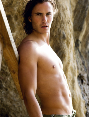Taylor Kitsch pic #215154