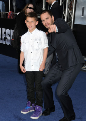photo 28 in Taylor Kitsch gallery [id565945] 2012-10-01 00:00:00