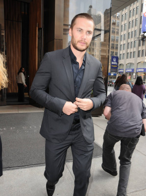 Taylor Kitsch pic #564585