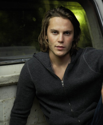 Taylor Kitsch pic #556408