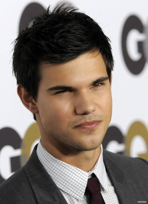 photo 15 in Taylor Lautner gallery [id322385] 2010-12-07 00:00:00