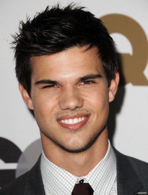 photo 6 in Lautner gallery [id322394] 2010-12-07 00:00:00
