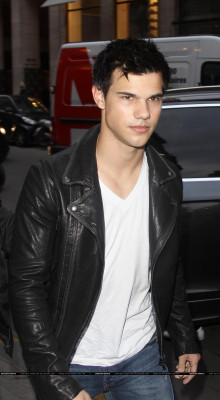 Taylor Lautner pic #256597