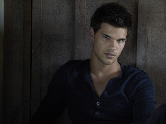 Taylor Lautner pic #470819