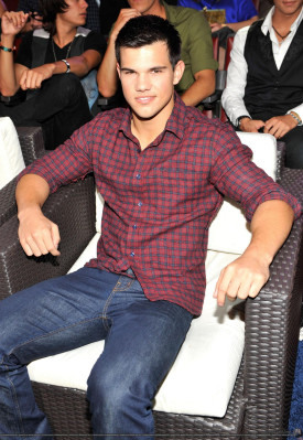 Taylor Lautner pic #284189