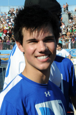 Taylor Lautner pic #259372