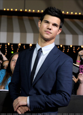 Taylor Lautner pic #265175