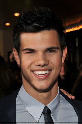 Taylor Lautner pic #265171