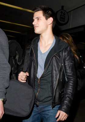 Taylor Lautner pic #358888