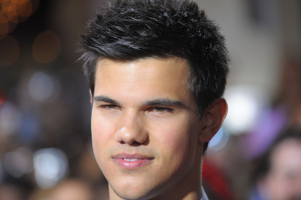 photo 29 in Taylor Lautner gallery [id301184] 2010-10-01 00:00:00
