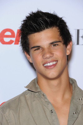 Taylor Lautner pic #327261