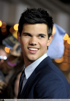 Taylor Lautner pic #214828