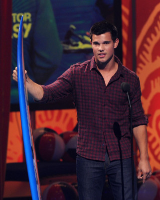 Taylor Lautner pic #284316