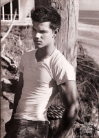 Taylor Lautner pic #217086