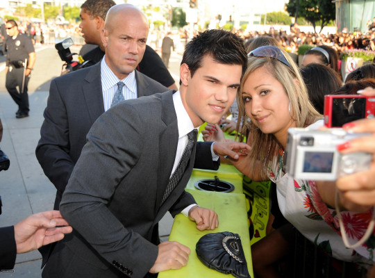 Taylor Lautner pic #275392
