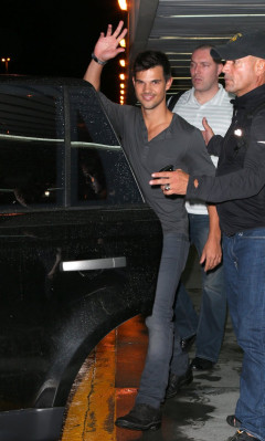 photo 20 in Lautner gallery [id583242] 2012-11-20 00:00:00