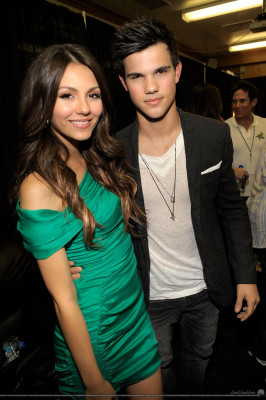 photo 15 in Taylor Lautner gallery [id298341] 2010-09-22 00:00:00