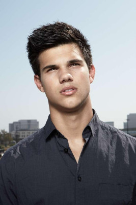 photo 24 in Taylor Lautner gallery [id291558] 2010-09-01 00:00:00