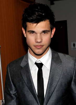 photo 16 in Lautner gallery [id233103] 2010-01-14 00:00:00