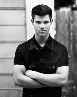 Taylor Lautner pic #202236