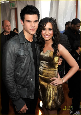 Taylor Lautner pic #296958
