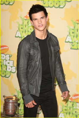 Taylor Lautner pic #296959