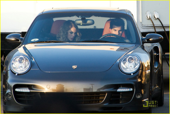 Taylor Lautner pic #296691