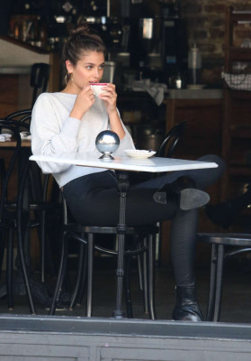 Taylor Hill - on Victoria Secret Photoshoot 2017 in Manhattan