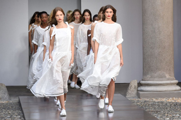 Taylor Marie Hill – Philosophy Spring/Summer 2018 Show in Milan, Italy 