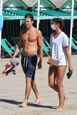 Taylor Hill at the beach during the 77th Venice Film Festival | 03.09.2020