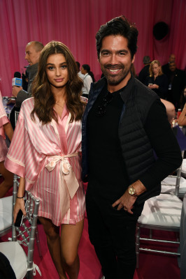 Taylor Hill pic #846131