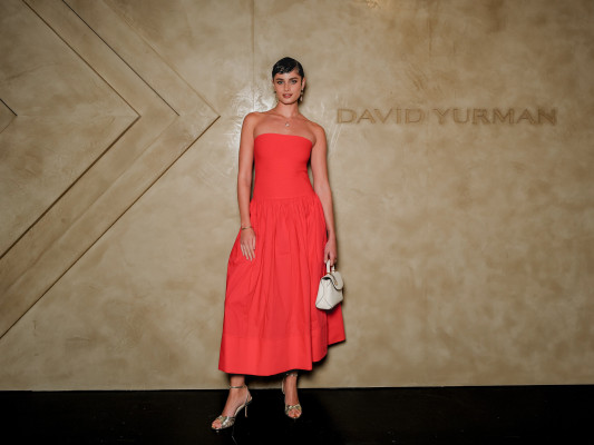 Taylor Hill at David Yurman Chevron event New York City February 2025