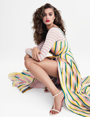 Taylor Hill - Vogue Spain 2018
